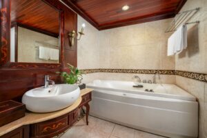 6141728444.2 Suite Room Indochina Sails6