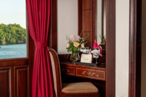 6141728444.3 President Suite Indochina Sails4